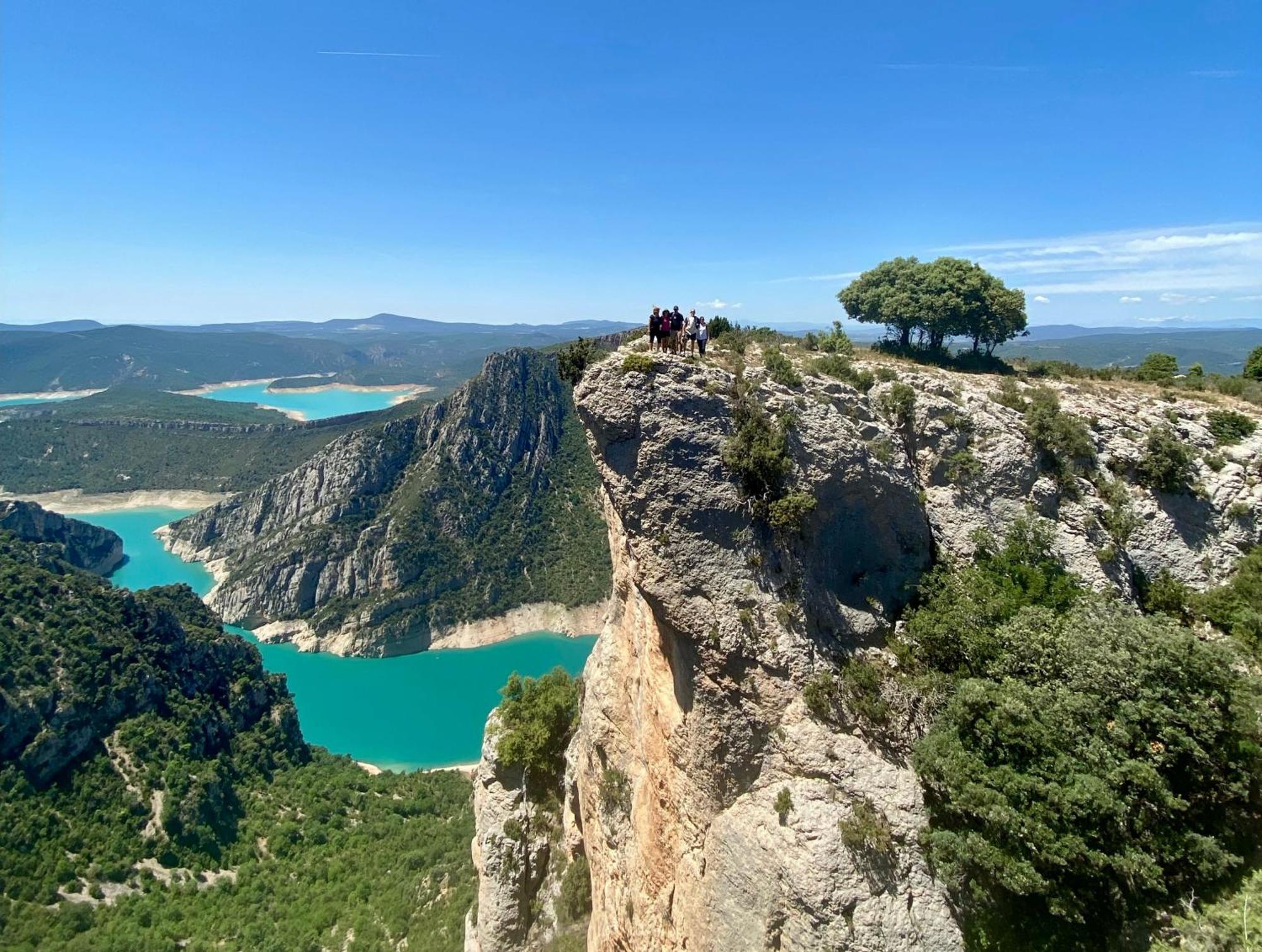 Вилла Casa Acollidora I Familiar Amb Jardi I Barbacoa Ажер Экстерьер фото