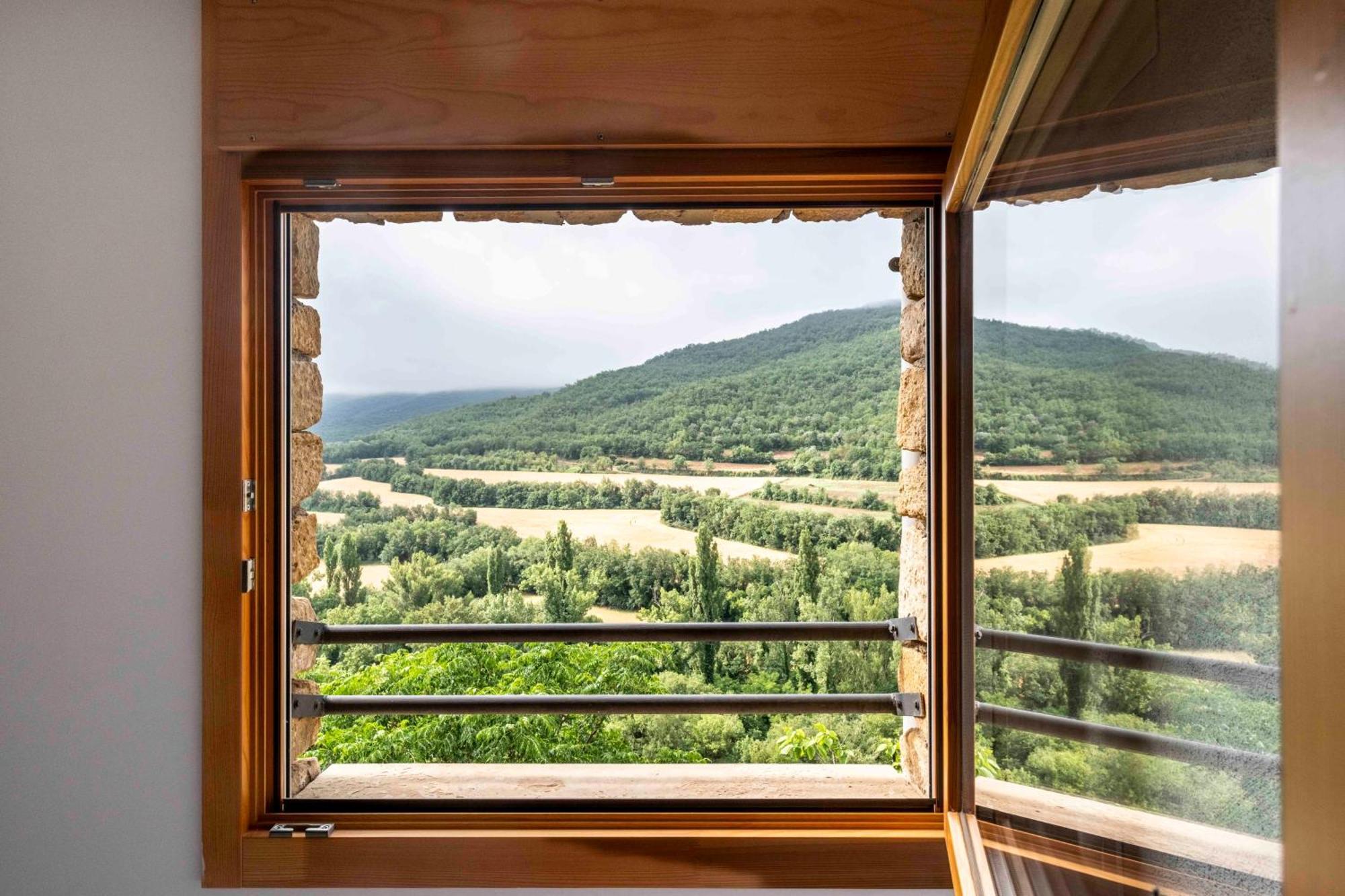 Вилла Casa Acollidora I Familiar Amb Jardi I Barbacoa Ажер Экстерьер фото