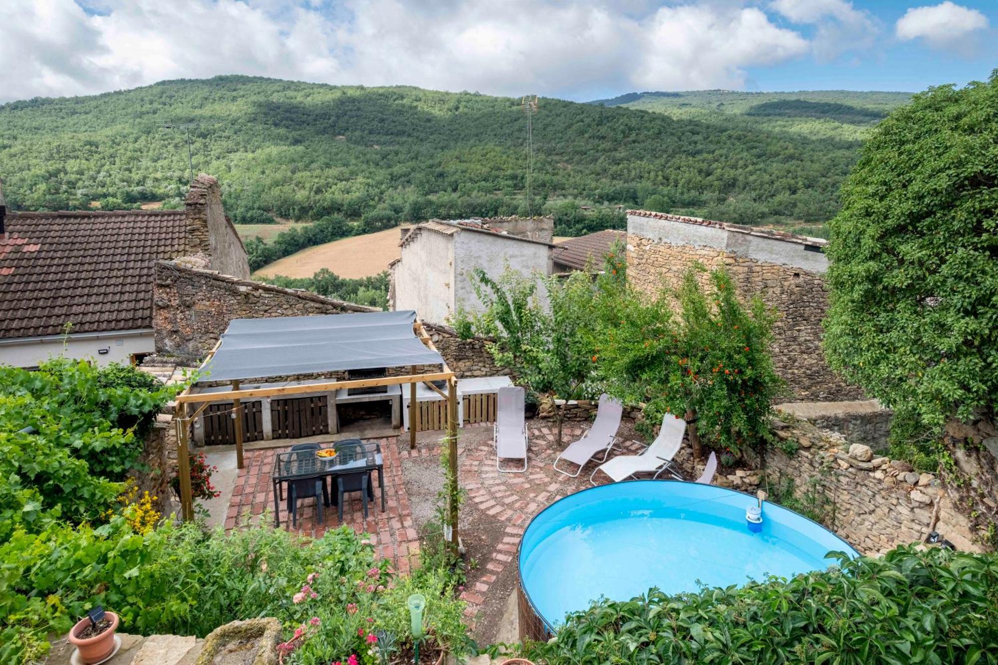 Вилла Casa Acollidora I Familiar Amb Jardi I Barbacoa Ажер Экстерьер фото