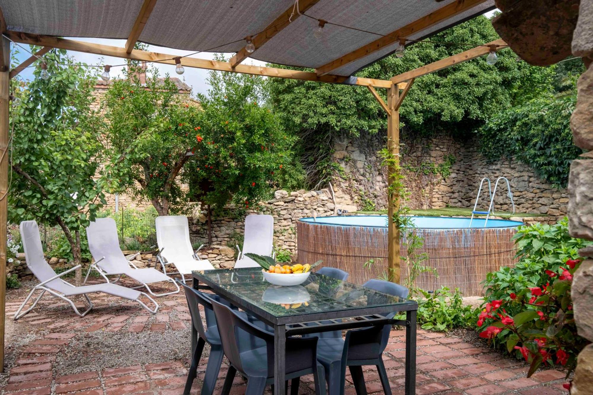 Вилла Casa Acollidora I Familiar Amb Jardi I Barbacoa Ажер Экстерьер фото